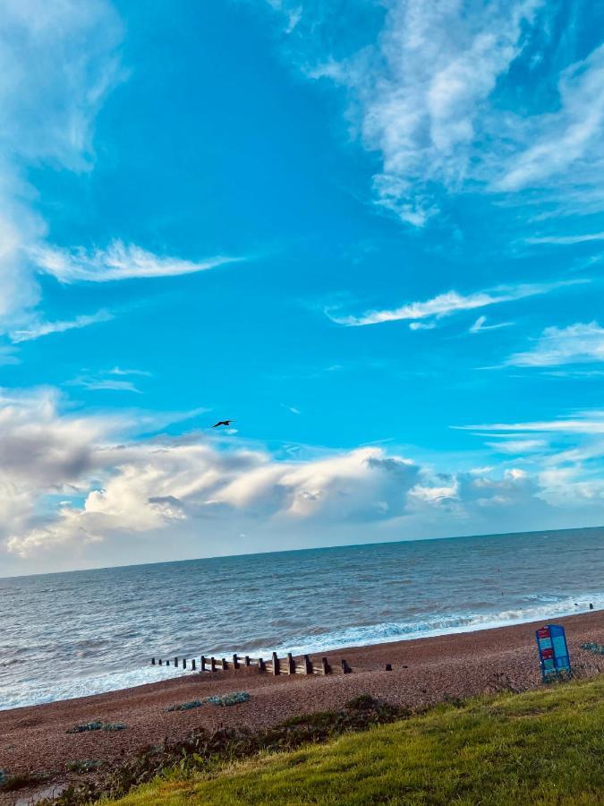 Beautiful Bexhill Cottage With Garden 3 Mins Walk To Beach Buitenkant foto