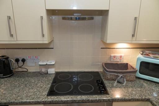 Beautiful Bexhill Cottage With Garden 3 Mins Walk To Beach Buitenkant foto