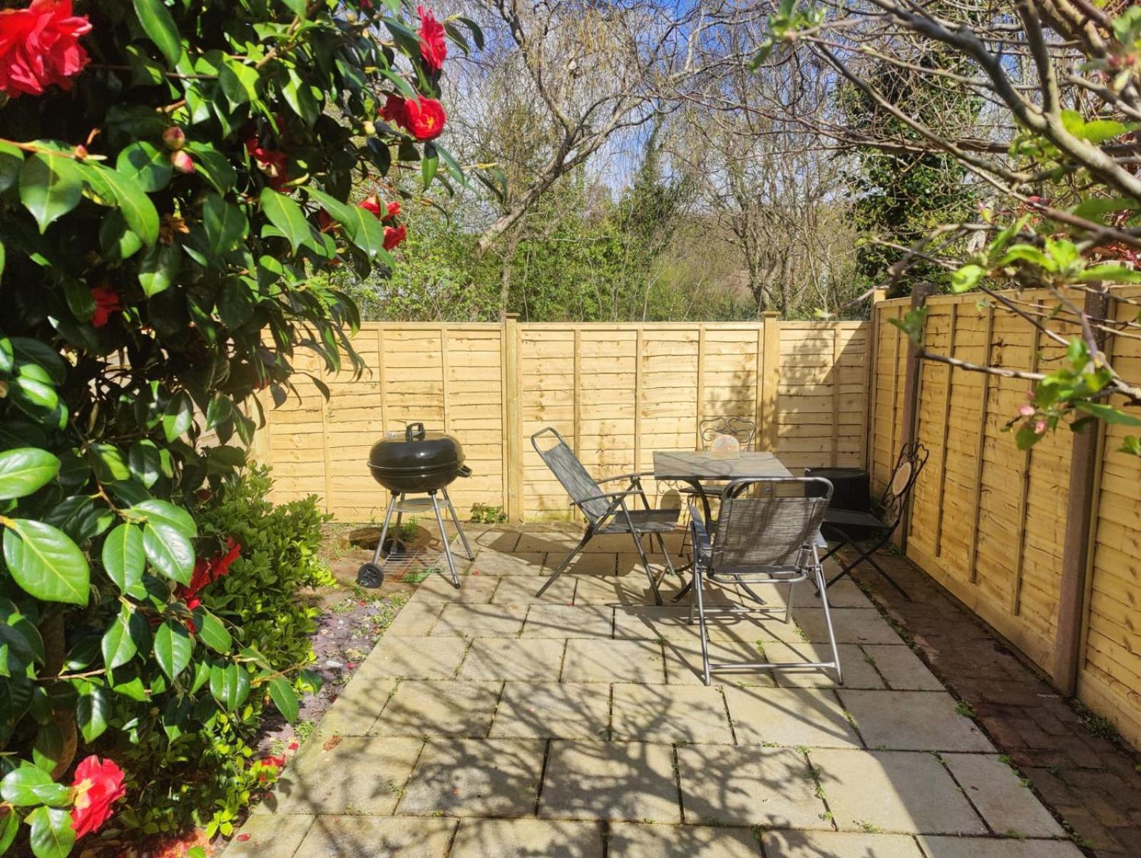 Beautiful Bexhill Cottage With Garden 3 Mins Walk To Beach Buitenkant foto