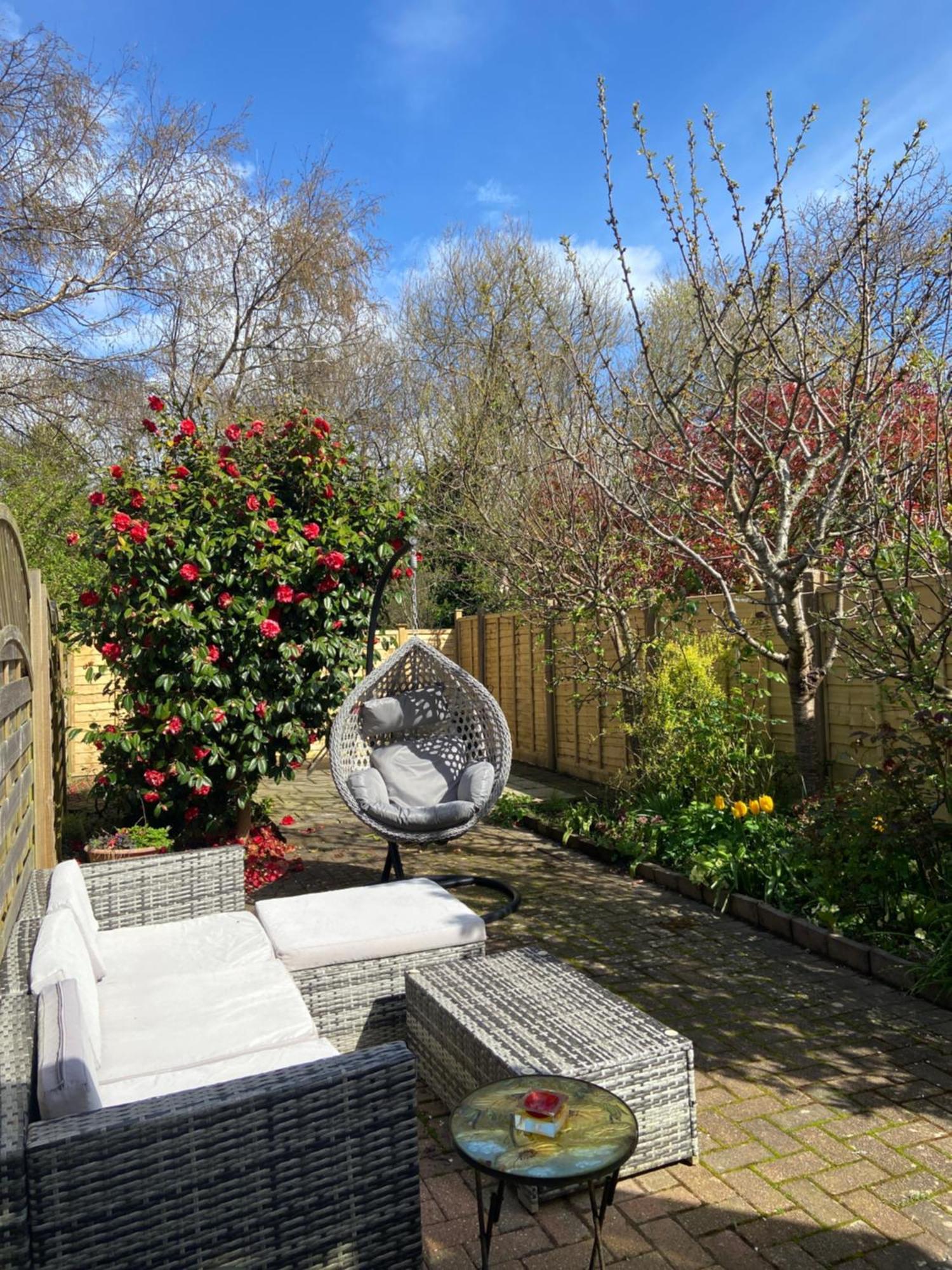 Beautiful Bexhill Cottage With Garden 3 Mins Walk To Beach Buitenkant foto